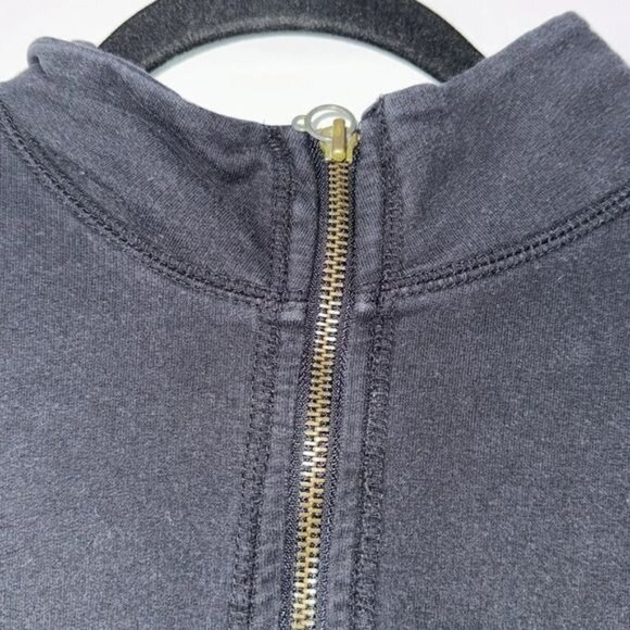 Zippered Black Jacket With Embroidered Design 1X - Picture 2 of 9